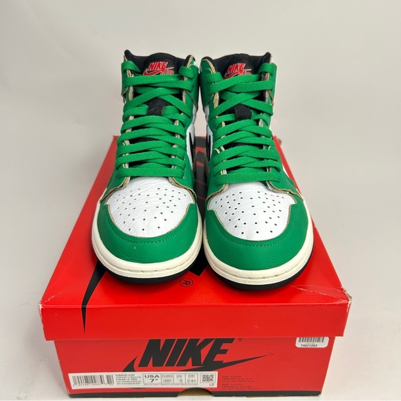 Nike Air Jordan 1 Retro High OG WMNS “Lucky Green” 2023 - Picture 3 of 8